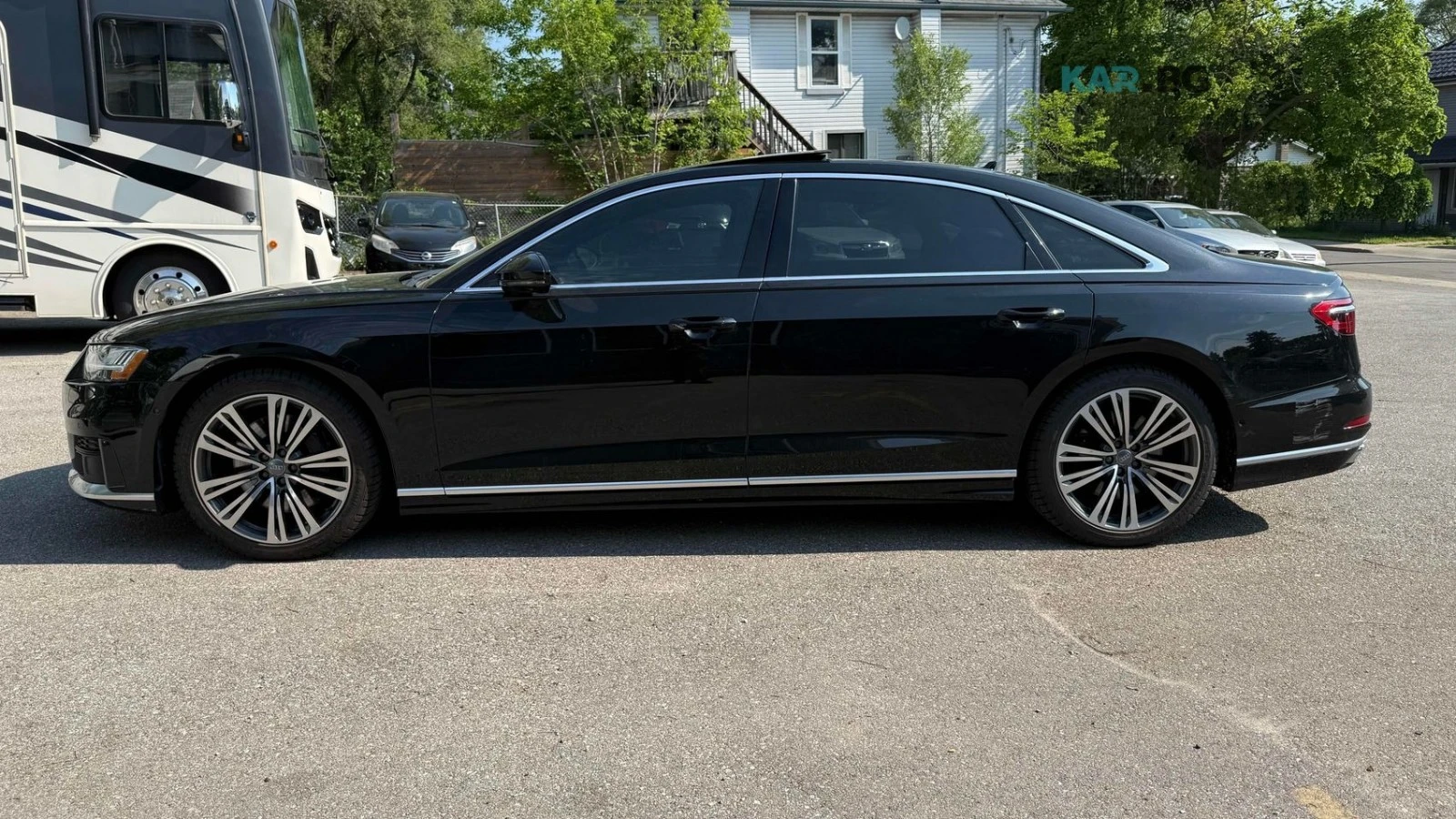 Audi A8 L * 55TFSI * Distronic * АвтоКредит * (ЦЕНА ДО БГ), снимка 3 - Автомобили и джипове - 54841165