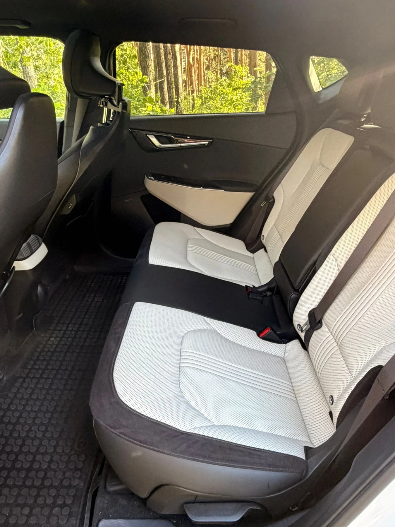 Kia EV6 EV6, снимка 4 - Автомобили и джипове - 54842348