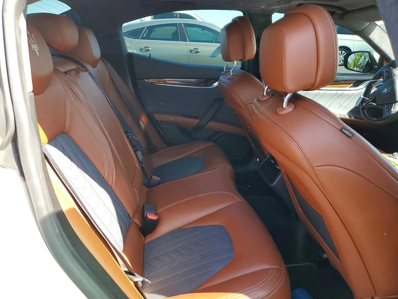 Maserati Ghibli 3.0l Luxury, снимка 10 - Автомобили и джипове - 54882227