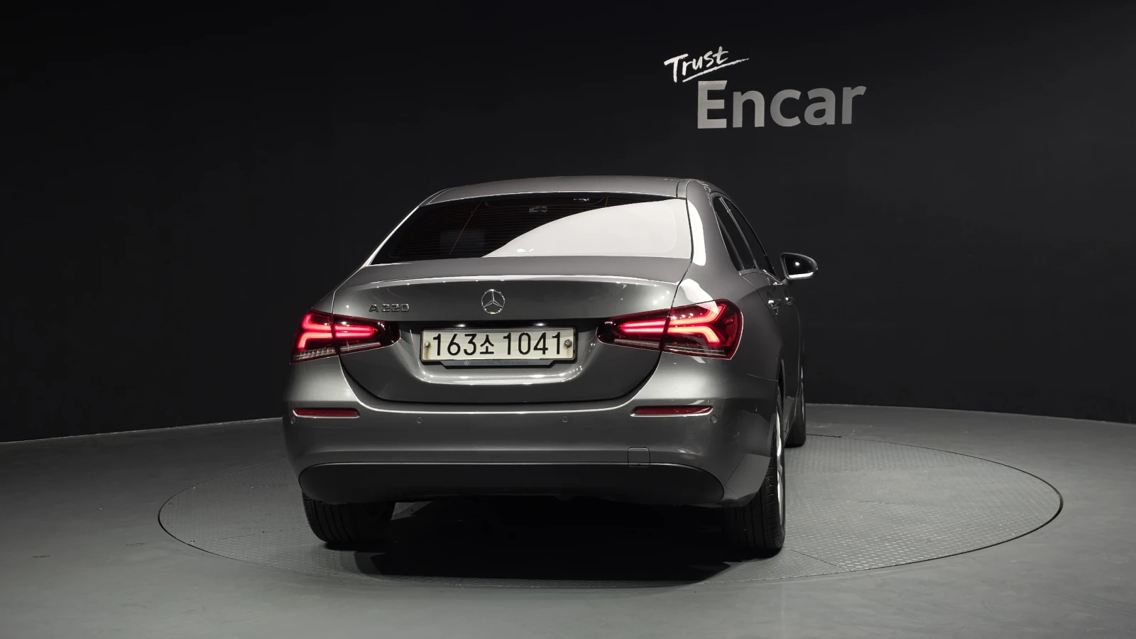 Mercedes-Benz A 220 2.0 W177 Sedan, снимка 4 - Автомобили и джипове - 54963915