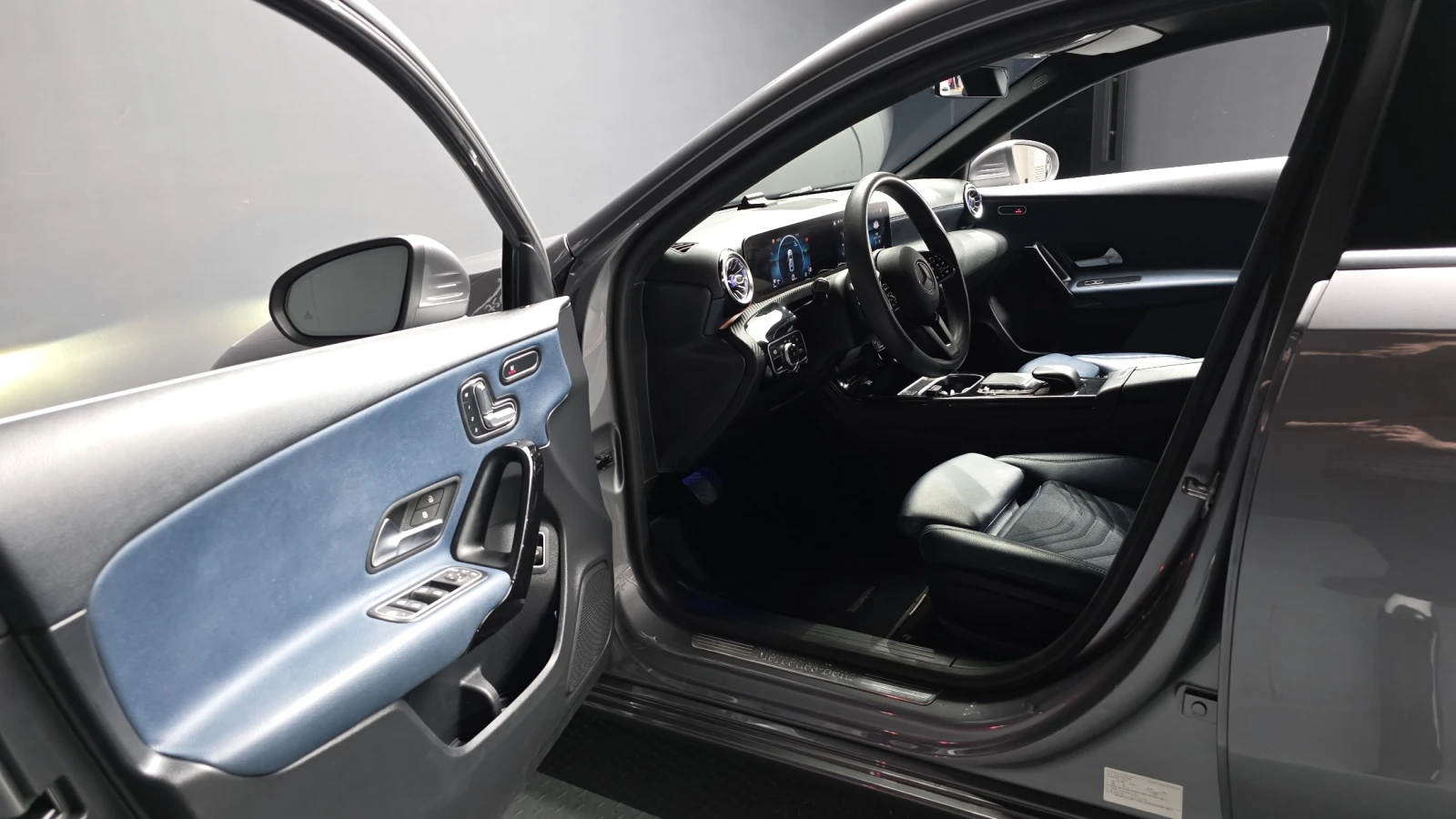 Mercedes-Benz A 220 2.0 W177 Sedan, снимка 5 - Автомобили и джипове - 54963915