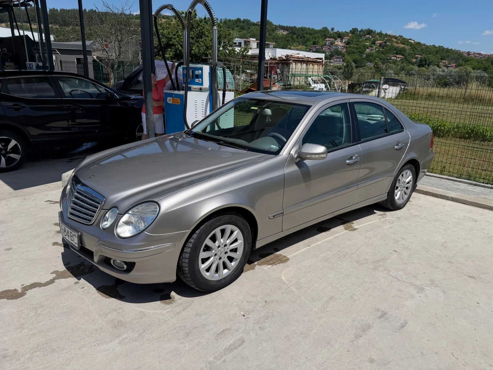 Mercedes-Benz E 280, снимка 3 - Автомобили и джипове - 54989976