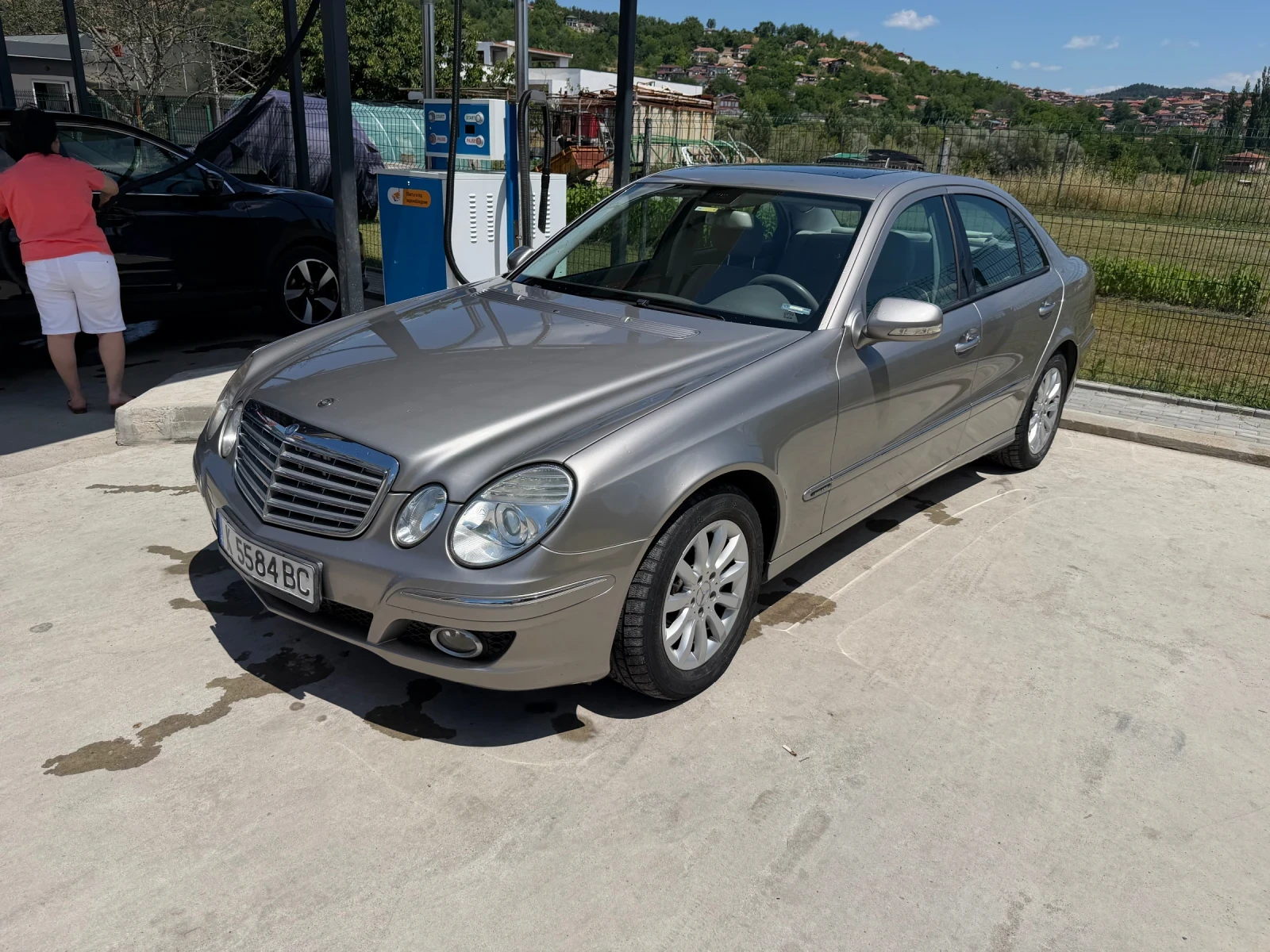 Mercedes-Benz E 280