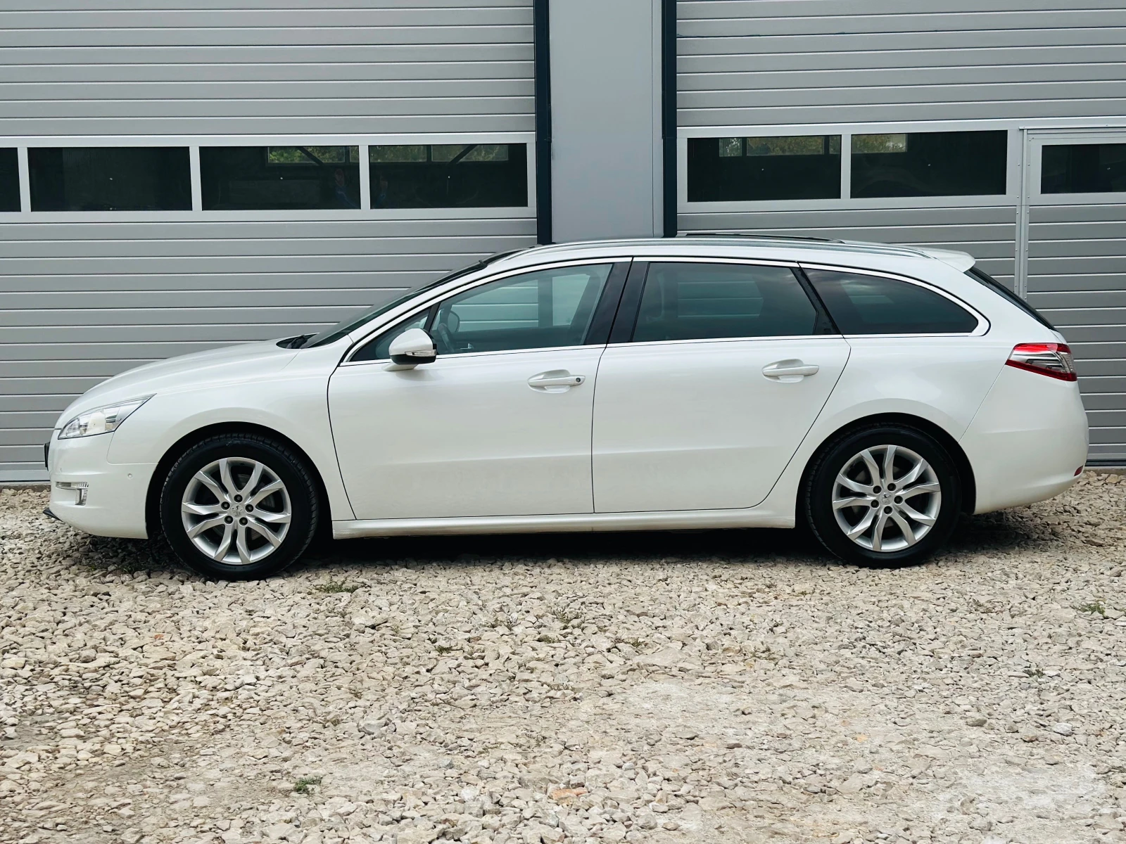 Peugeot 508 2.0HDI 163кс ПАНОРАМА ПОДГРЕВ KEYLESS НАВИ ТОП, снимка 4 - Автомобили и джипове - 55777617