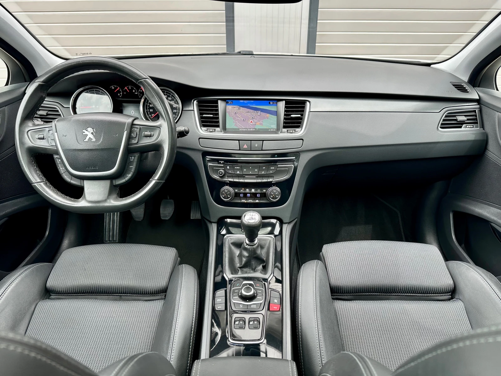 Peugeot 508 2.0HDI 163кс ПАНОРАМА ПОДГРЕВ KEYLESS НАВИ ТОП, снимка 13 - Автомобили и джипове - 55777617