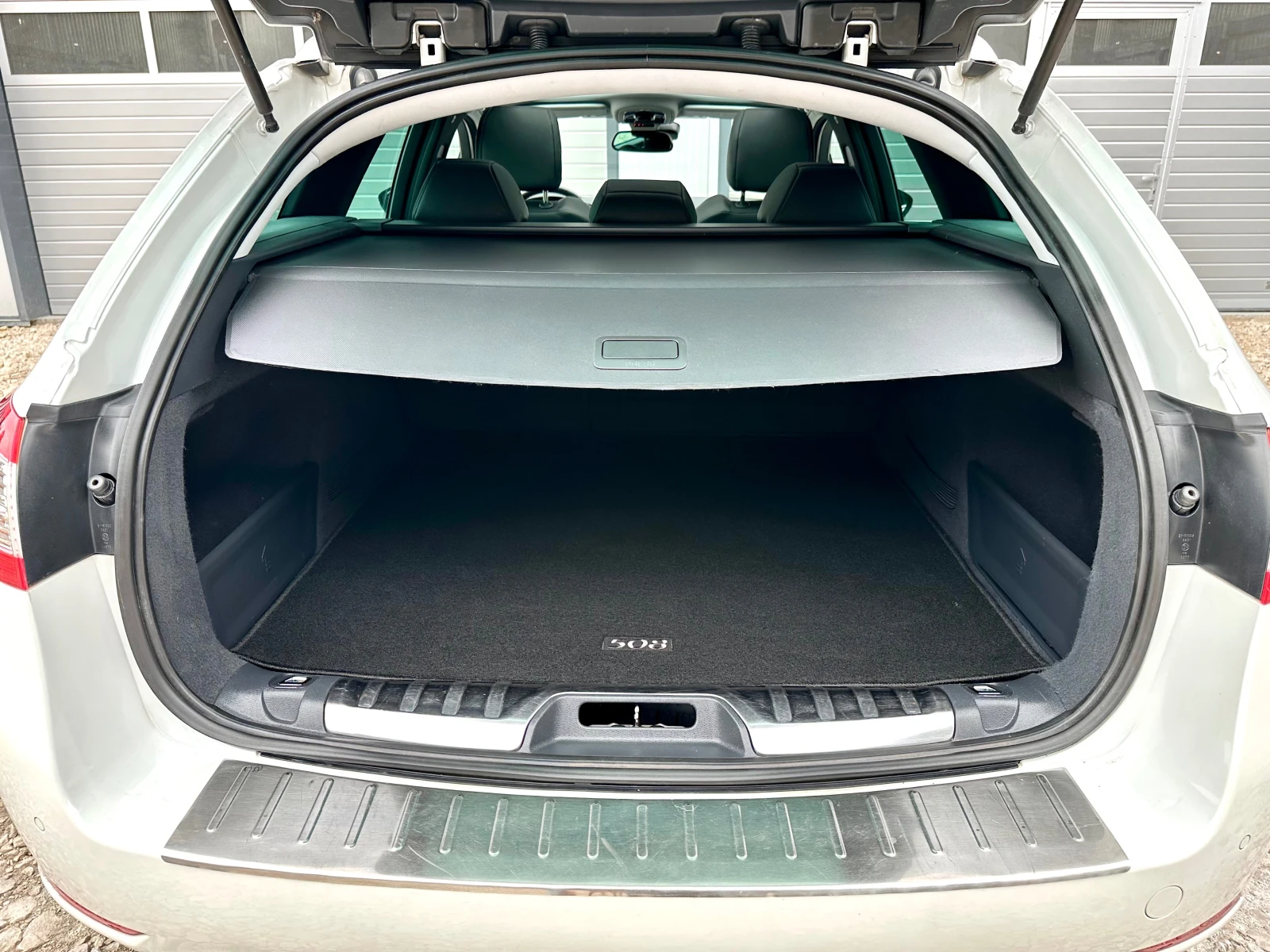 Peugeot 508 2.0HDI 163кс ПАНОРАМА ПОДГРЕВ KEYLESS НАВИ ТОП, снимка 15 - Автомобили и джипове - 55777617