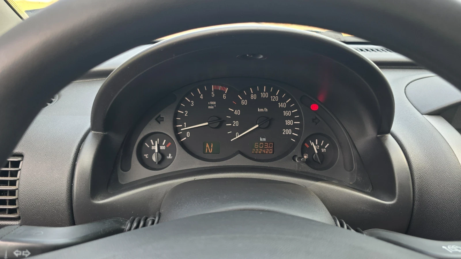 Opel Corsa 1.3 CDTI, снимка 10 - Автомобили и джипове - 55803611