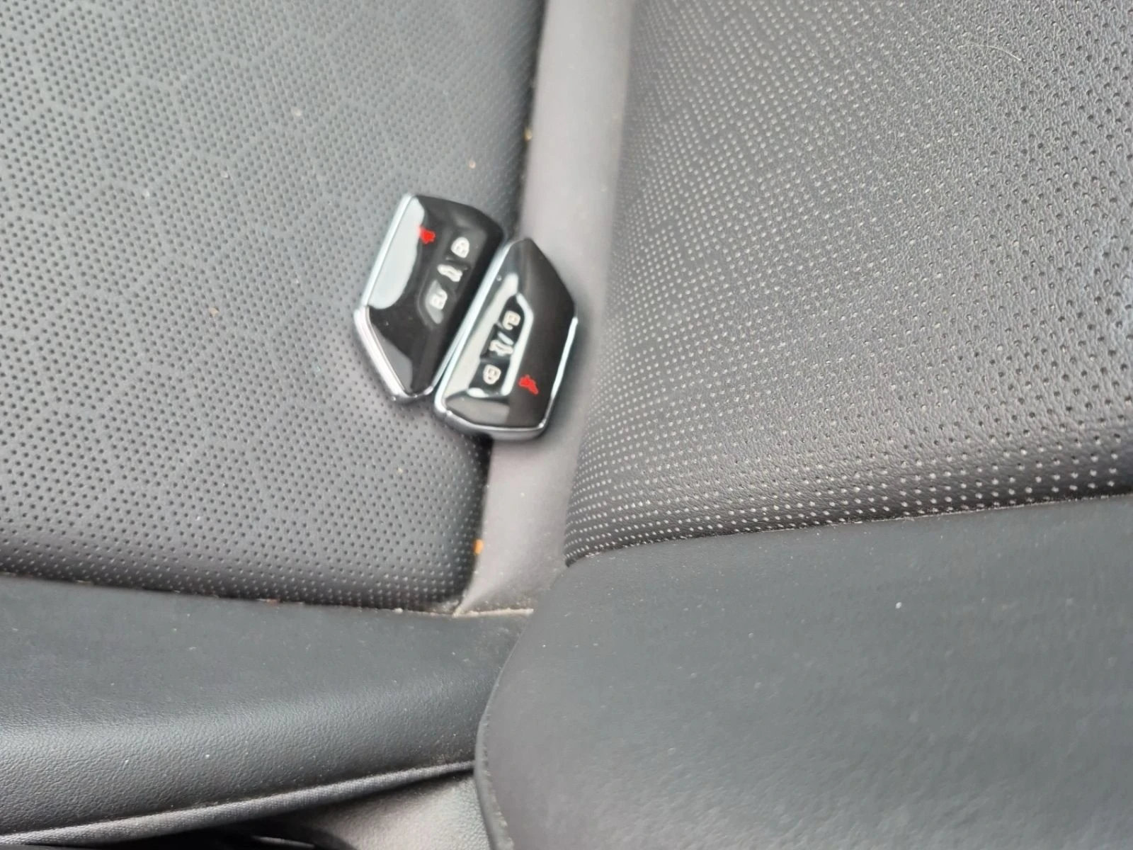 VW ID.4 PRO* Pano* Back cam* Обдух* Подгрев* 2ключа, снимка 12 - Автомобили и джипове - 55805608