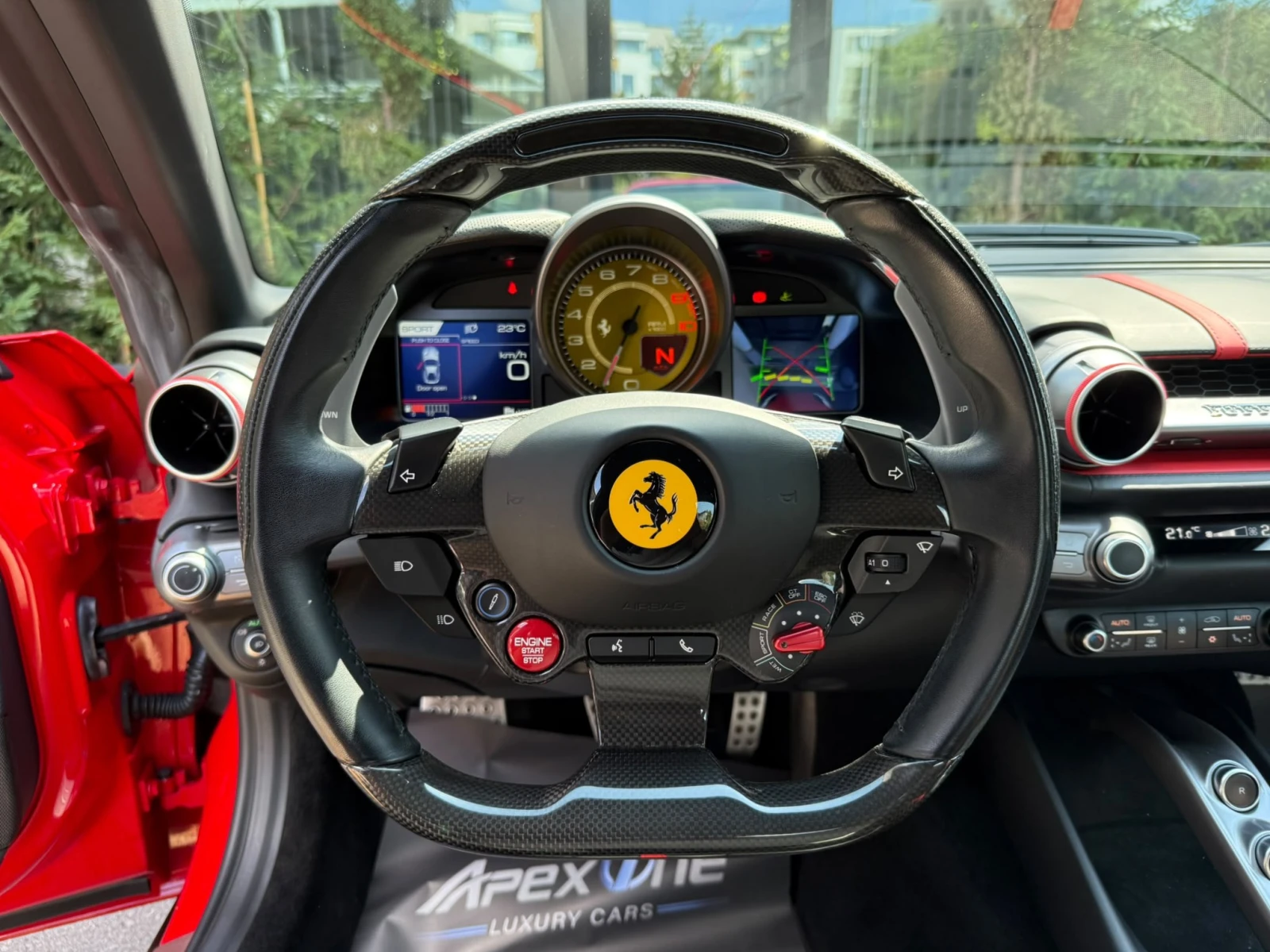 Ferrari 812 Superfast 6.5 V12/CERAMIC/4X4/CAMERA/LIFT, снимка 8 - Автомобили и джипове - 55834027