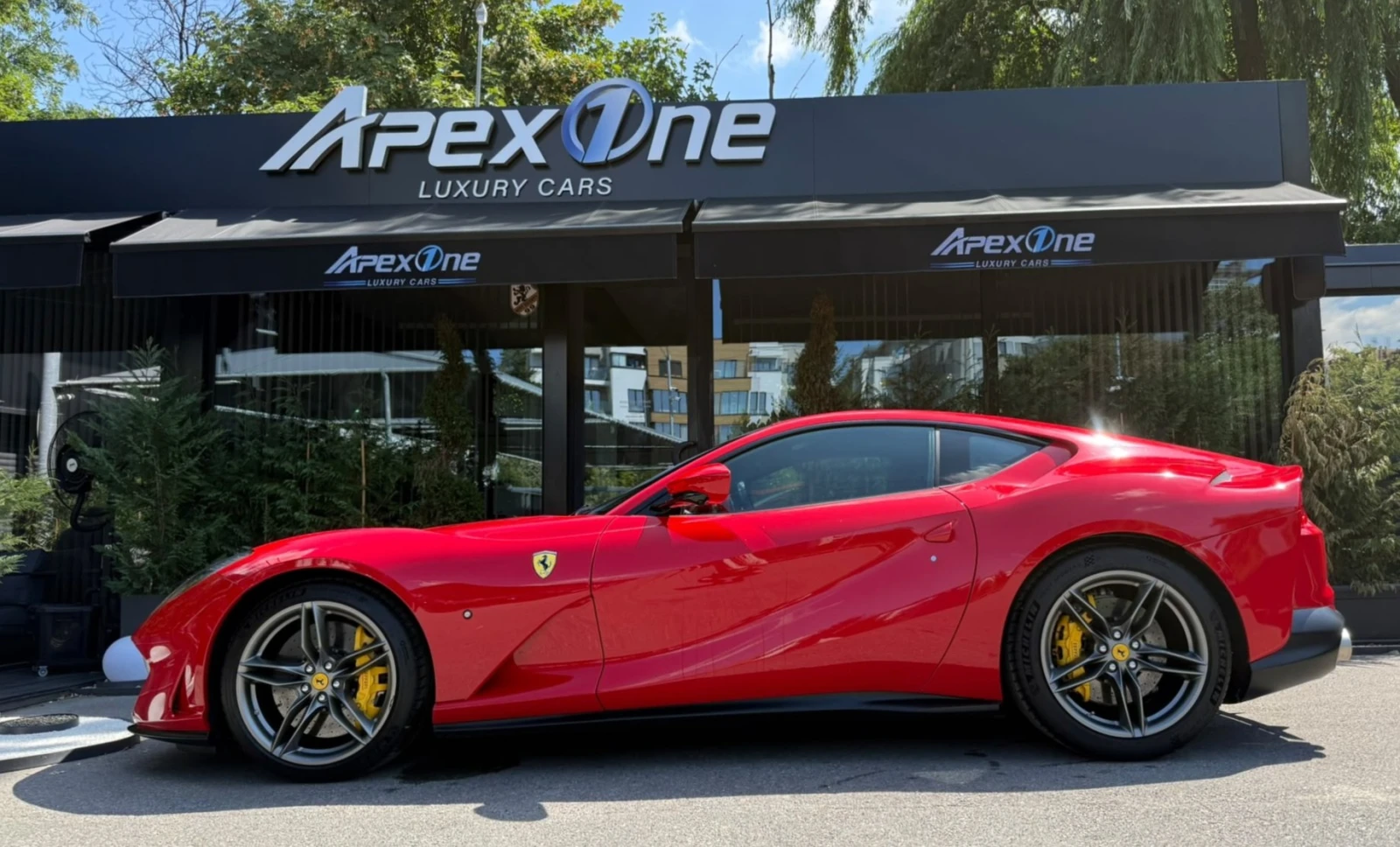 Ferrari 812 Superfast 6.5 V12/CERAMIC/4X4/CAMERA/LIFT, снимка 7 - Автомобили и джипове - 55834027
