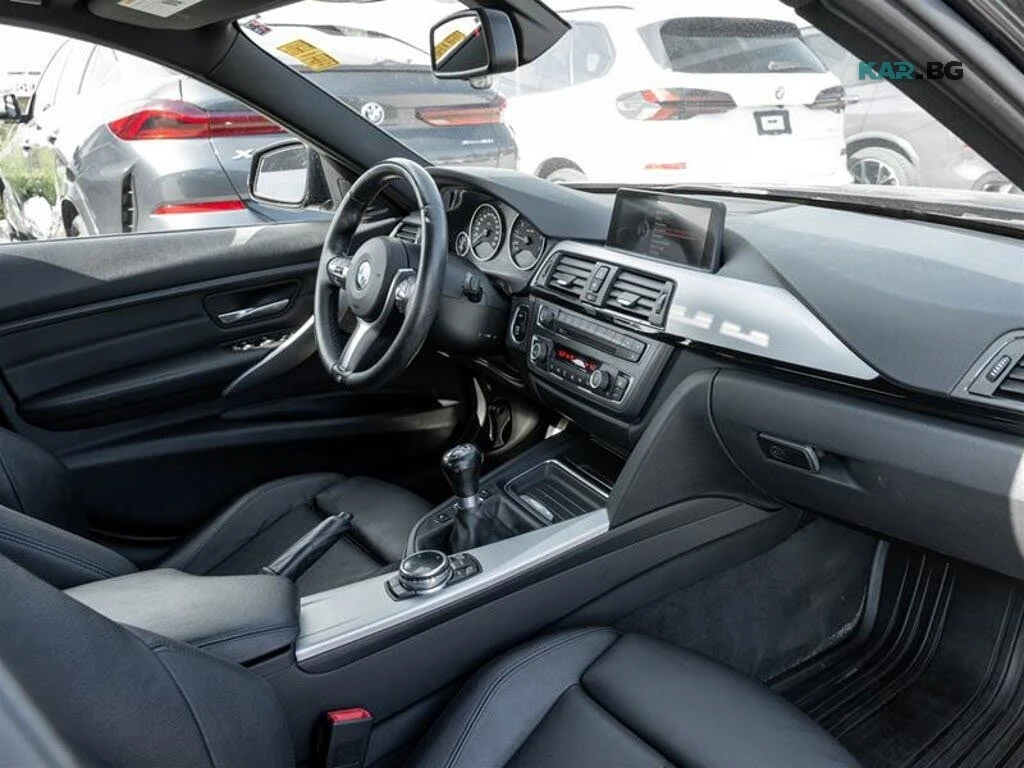 BMW 335 manual * xDrive * АвтоКредит * (ЦЕНА ДО БГ), снимка 12 - Автомобили и джипове - 56185006