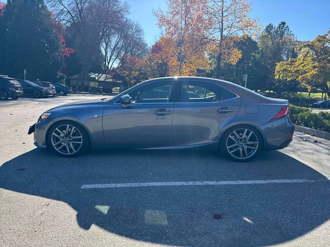 Lexus IS 350 * 4dr Sdn AWD * CARFAX * ����� �� ����������� | Mobile.bg � ����������� 2