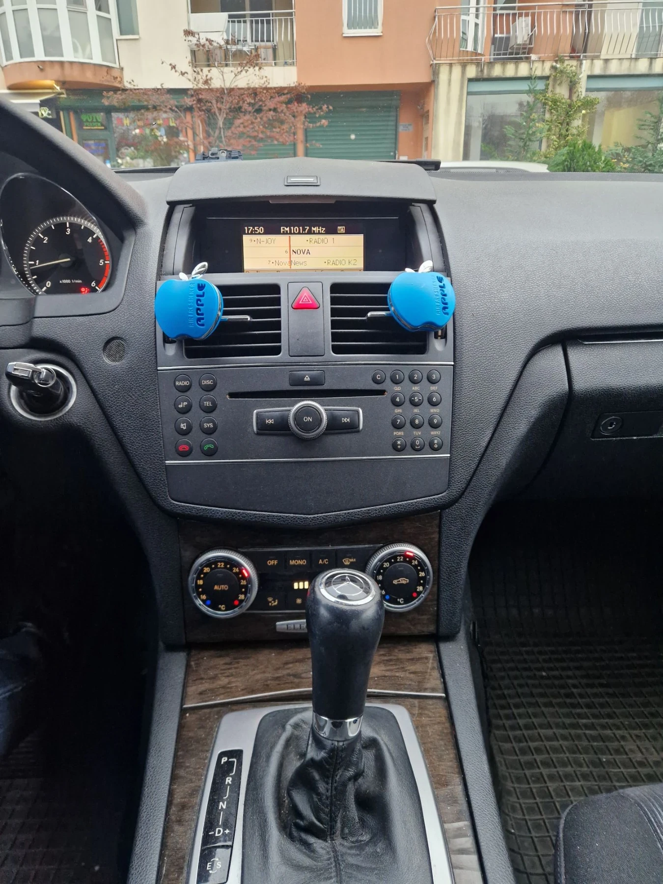 Mercedes-Benz C 200 C 200 CDI , снимка 10 - Автомобили и джипове - 56739733