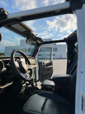 Jeep Wrangler 4xe Plug-in hybrid | Mobile.bg    14