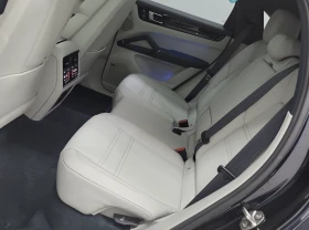 Porsche Cayenne 2023 Porsche Cayenne E-HYBRID - 115000 лв. / 58798.57 € - 37070074 12
