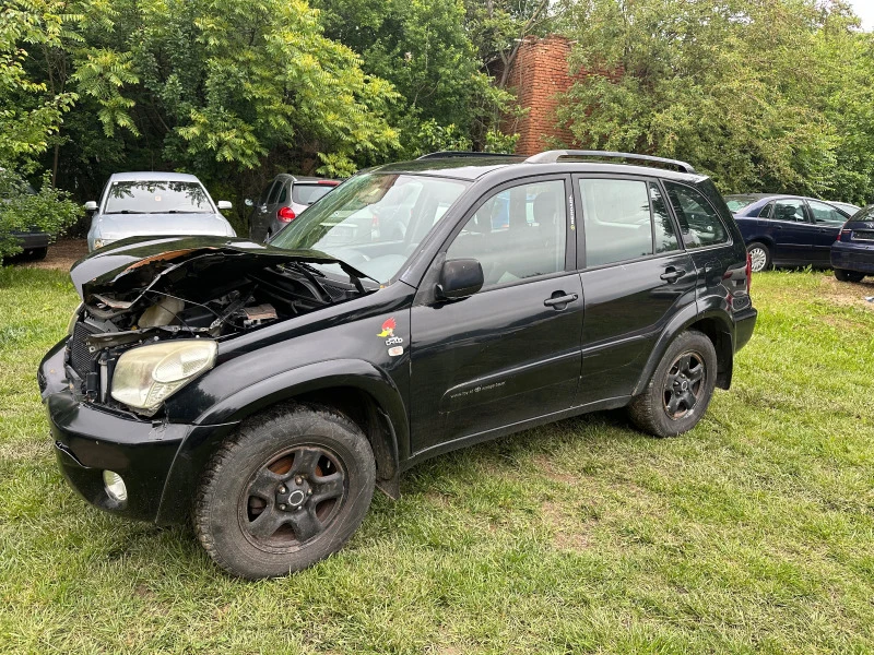 Toyota Rav4 2.0 D4D 116kc за части, снимка 3 - Автомобили и джипове - 48063869