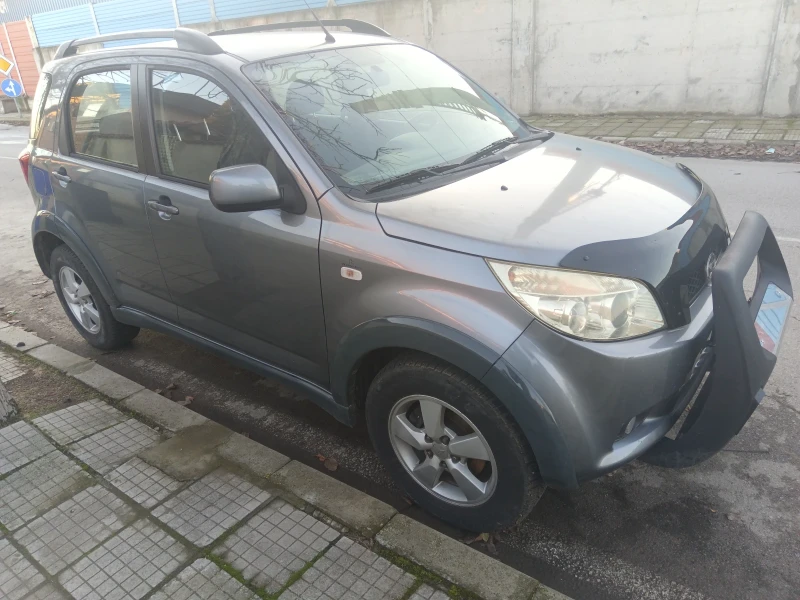 Daihatsu Terios, снимка 4 - Автомобили и джипове - 48434463