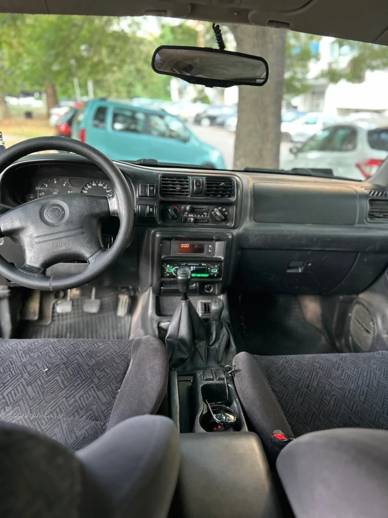 Opel Frontera 2.2DTl 4X4, снимка 7 - Автомобили и джипове - 52514233