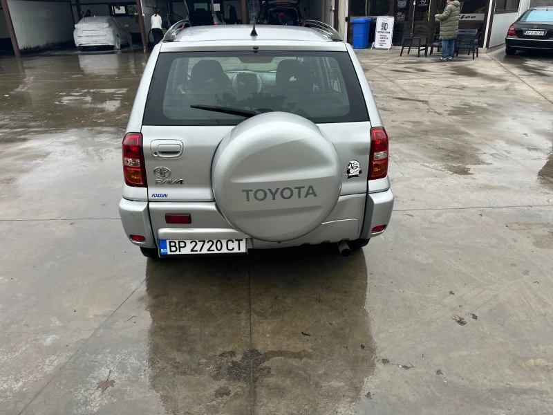 Toyota Rav4 2.0 D4d 116 4x4 FACE, снимка 4 - Автомобили и джипове - 52886941