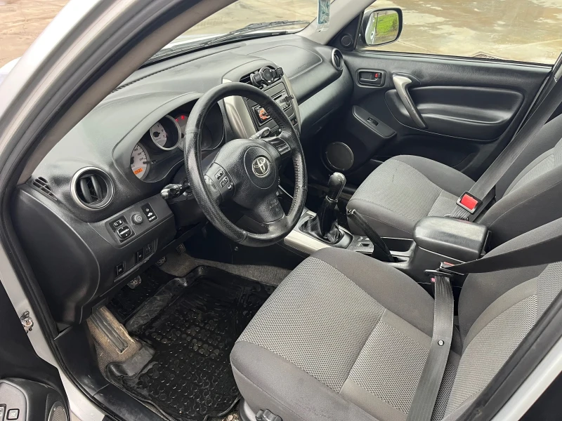 Toyota Rav4 2.0 D4d 116 4x4 FACE, снимка 6 - Автомобили и джипове - 52886941