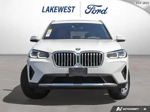 BMW X3 30i* X-Drive* Distronic* Панорама* Face, снимка 2 - Автомобили и джипове - 55180394