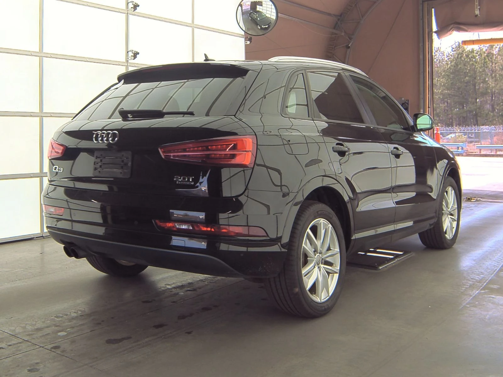 Audi Q3 PREMIUM PLUS* QUATTRO* PANO* PODGREV*  - изображение 4