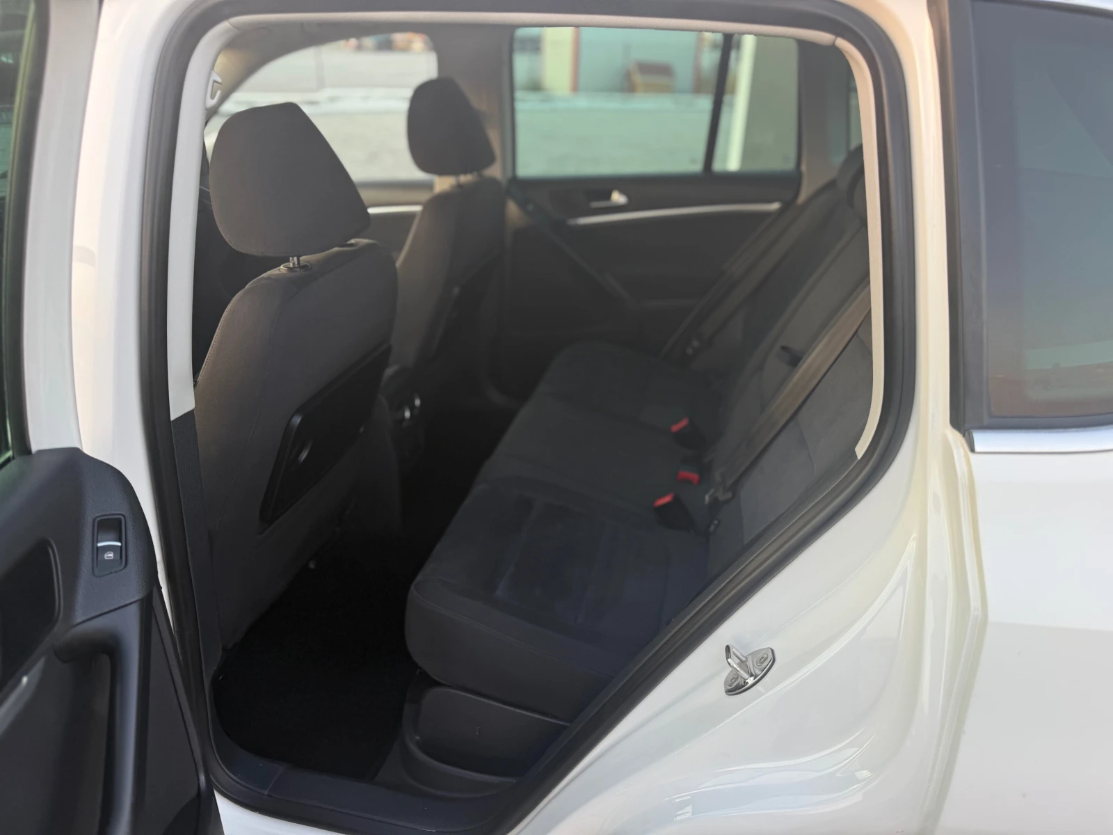 VW Tiguan 2.0TDI 170 ks 4x4 | Mobile.bg   11