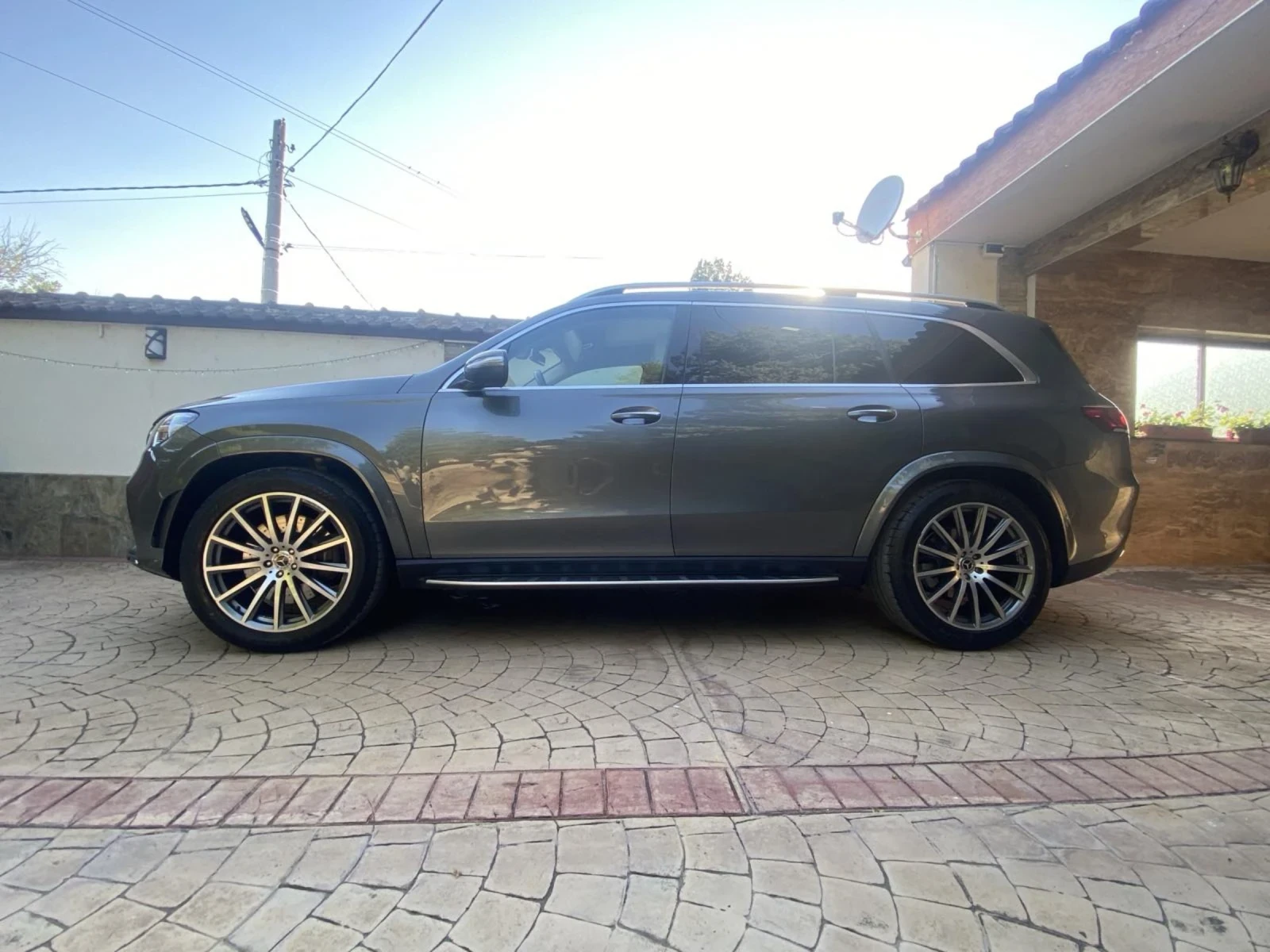 Mercedes-Benz GLS 400  - изображение 6