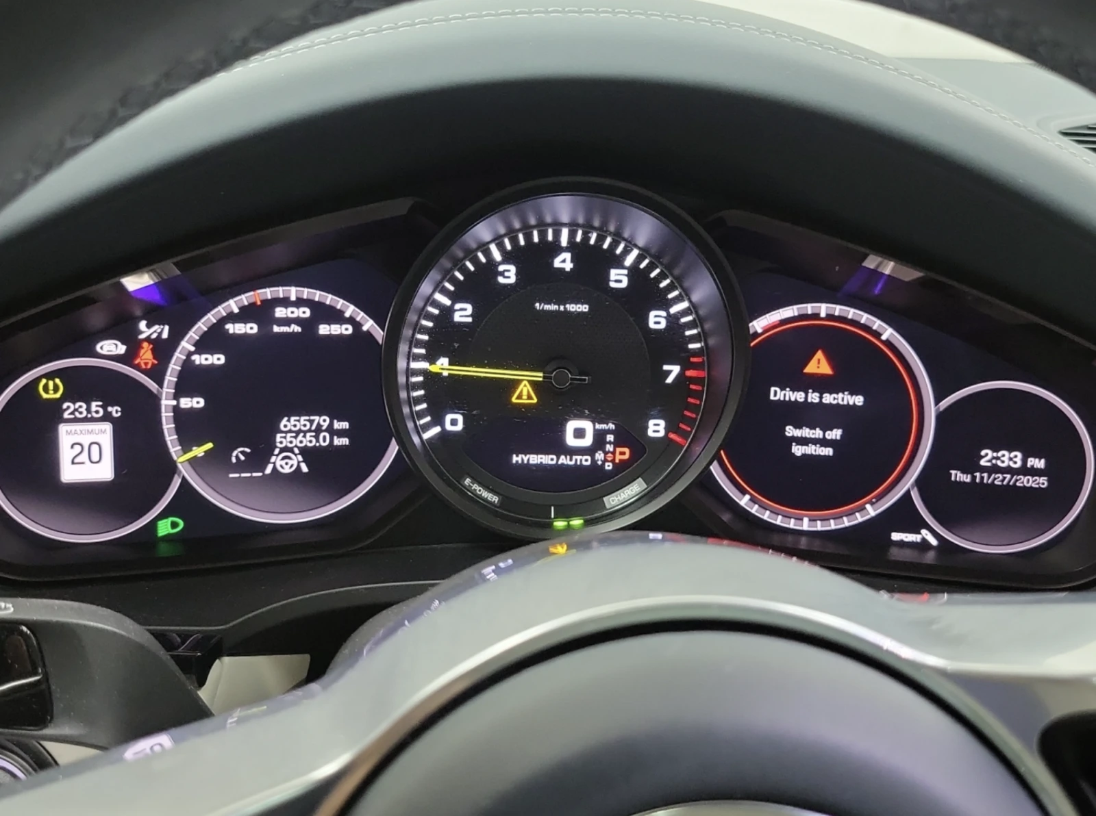 Porsche Cayenne 2023 Porsche Cayenne E-HYBRID - изображение 9