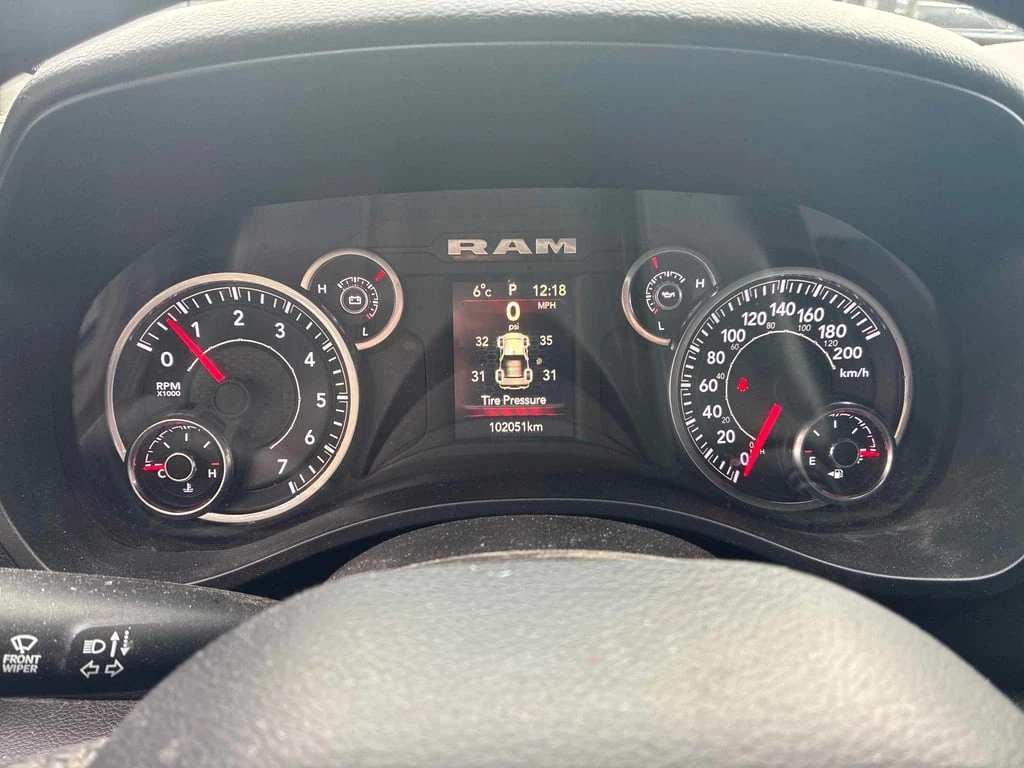 Dodge RAM 1500 * Big Horn * CARFAX * БЕЗ ПЪРВОНАЧАЛНА ВНОСКА - изображение 8