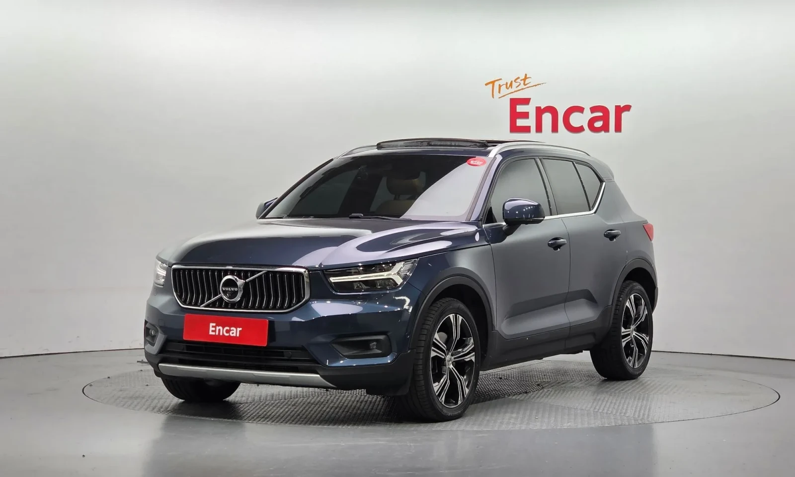 Volvo XC40 T4 / INSCRIPTION / CRYSTAL / H&K / 360 / DIGITAL