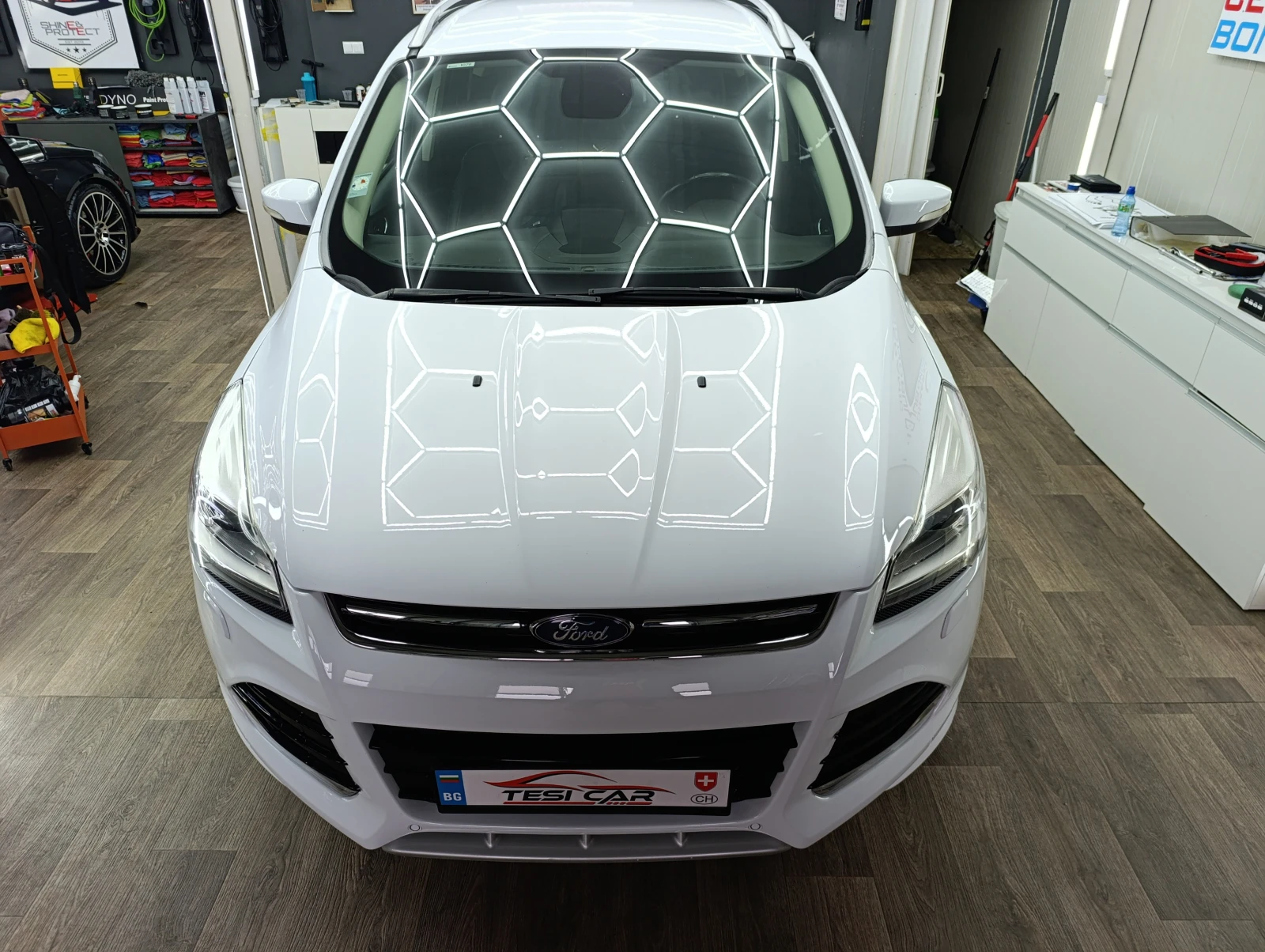 Ford Kuga 2.0 TDCi 4x4, снимка 2 - Автомобили и джипове - 54153491