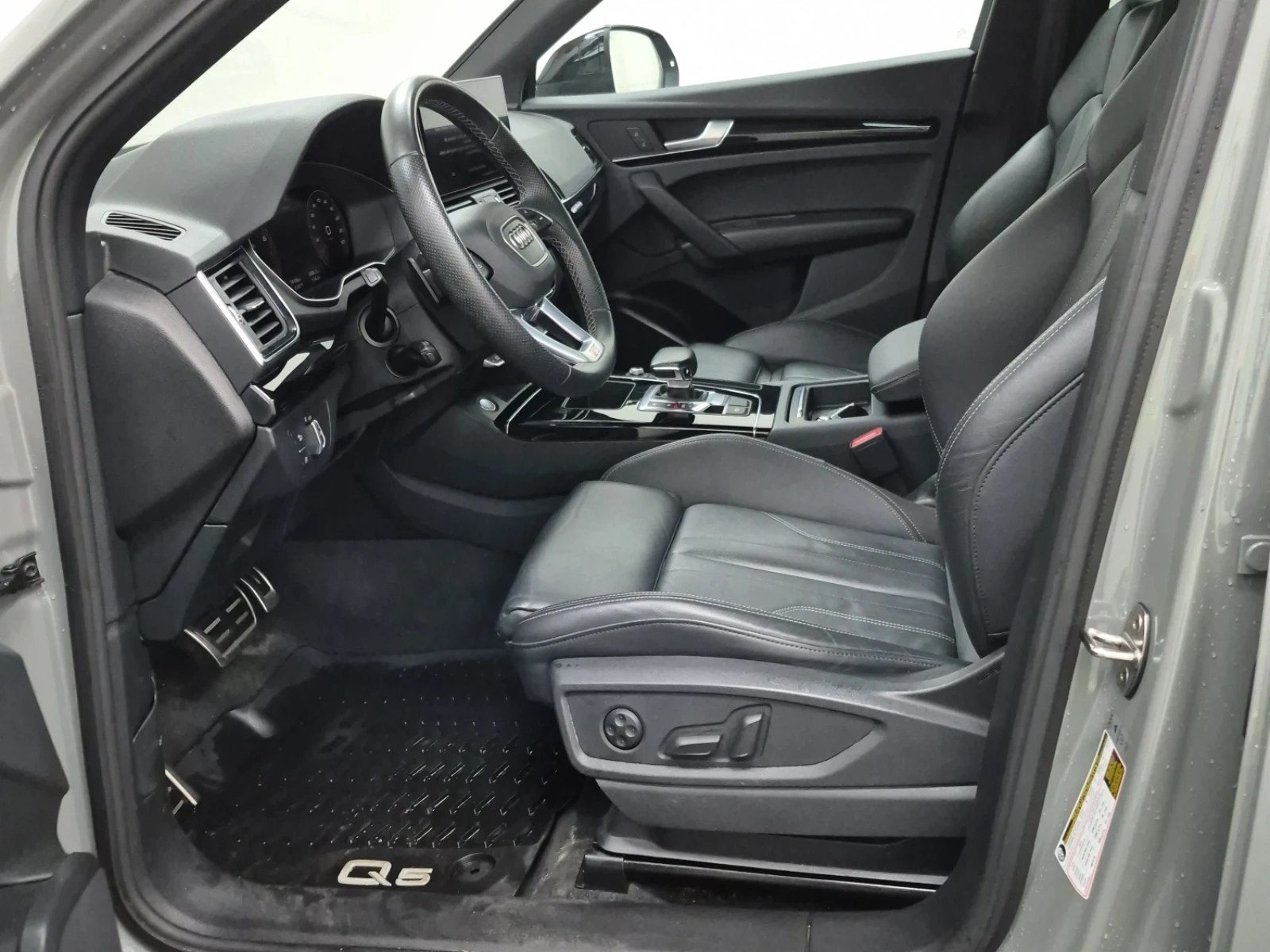 Audi Q5 Sportback/Progressiv/S-Line/360/Pano, снимка 8 - Автомобили и джипове - 54944403