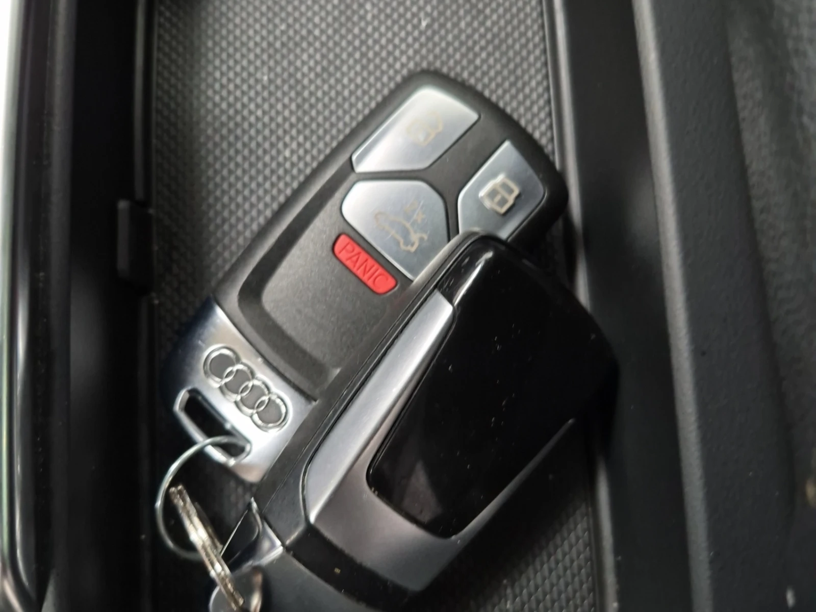 Audi Q5 Sportback/Progressiv/S-Line/360/Pano, снимка 15 - Автомобили и джипове - 54944403