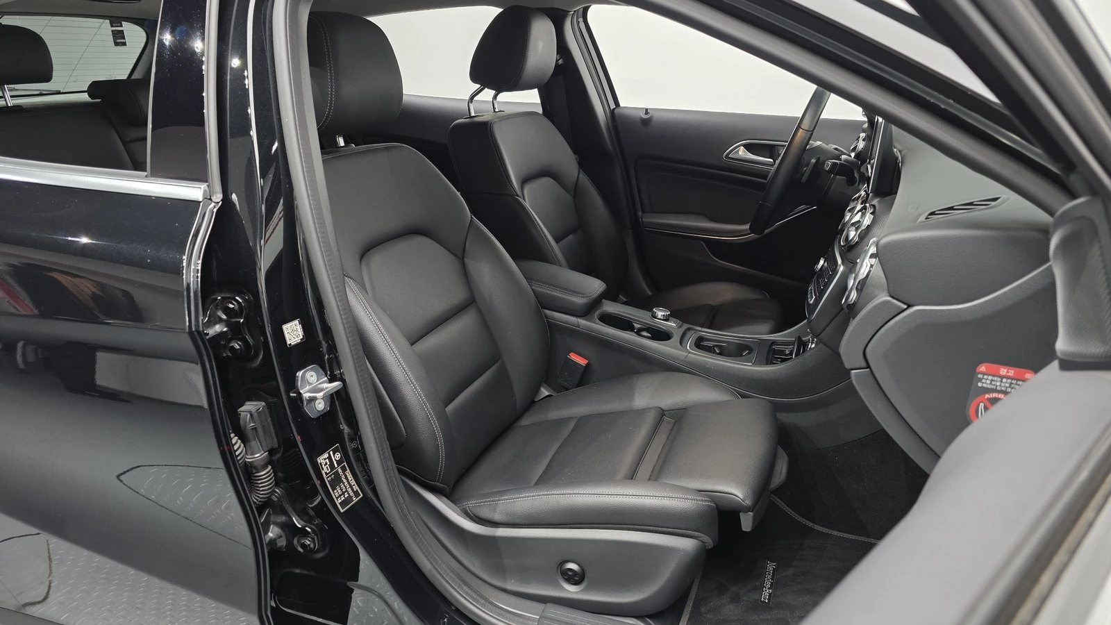 Mercedes-Benz GLA 220 KEYLESS* ��. ��������* BLIND SPOT* ������ ���� | Mobile.bg � ����������� 12