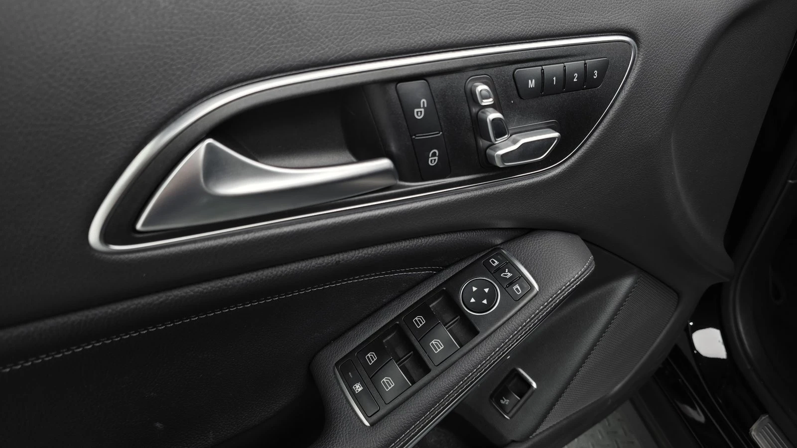 Mercedes-Benz GLA 220 KEYLESS* ��. ��������* BLIND SPOT* ������ ���� | Mobile.bg � ����������� 13