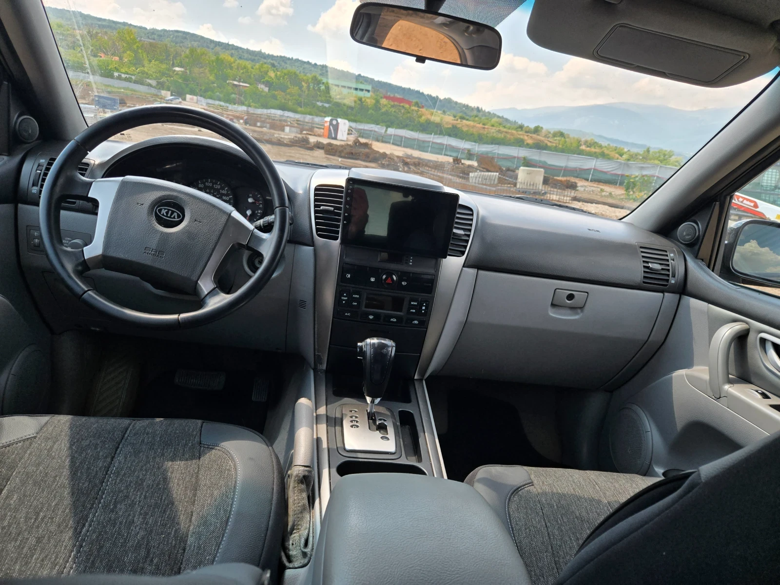 Kia Sorento 2.5 CRDI, снимка 7 - Автомобили и джипове - 55603579