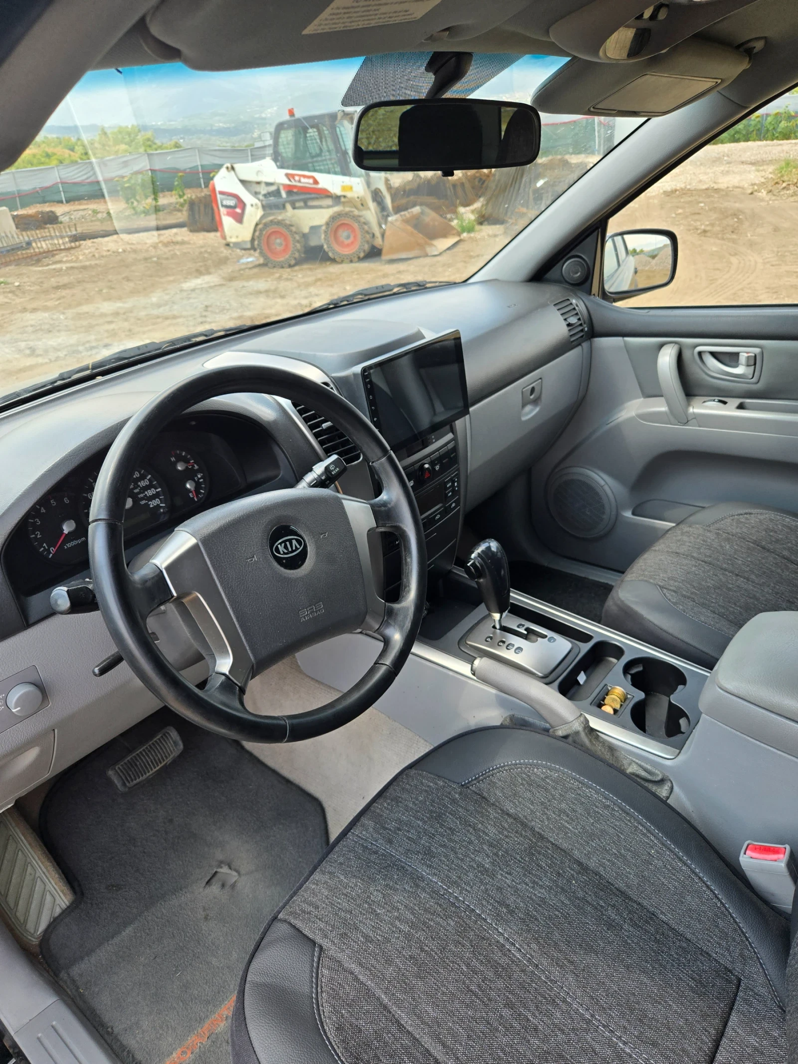 Kia Sorento 2.5 CRDI, снимка 5 - Автомобили и джипове - 55603579