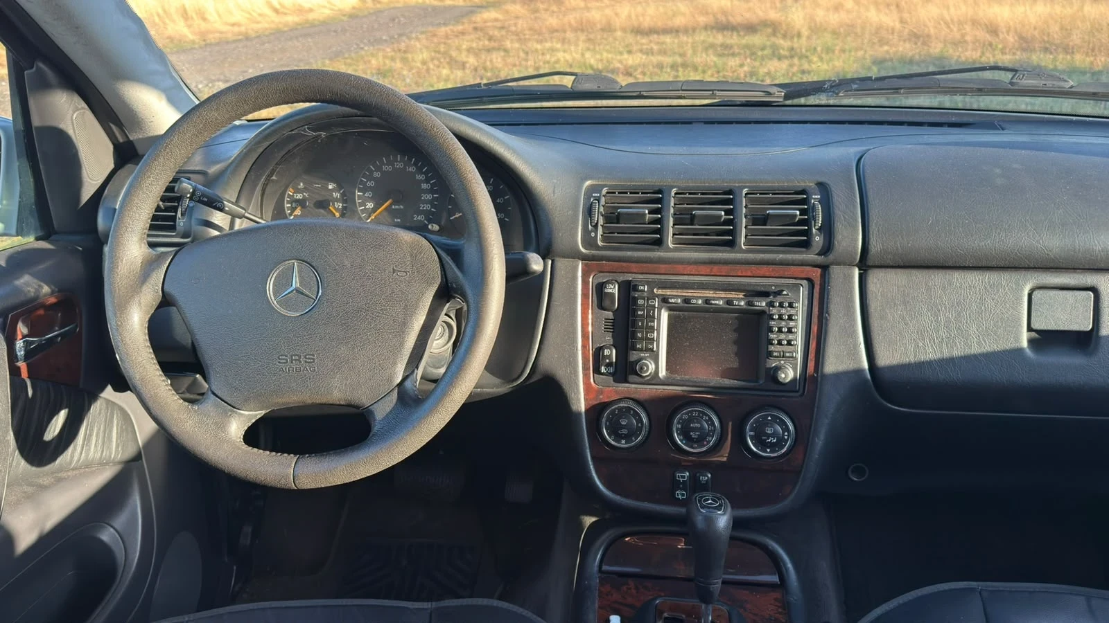 Mercedes-Benz ML 270, снимка 4 - Автомобили и джипове - 55691622