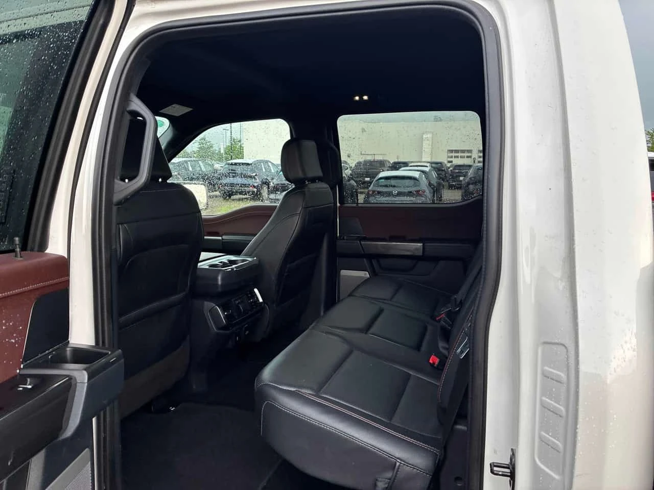 Ford F150 * LARIAT 4WD SuperCrew 5.5' Box * CARFAX * ��� | Mobile.bg � ����������� 12