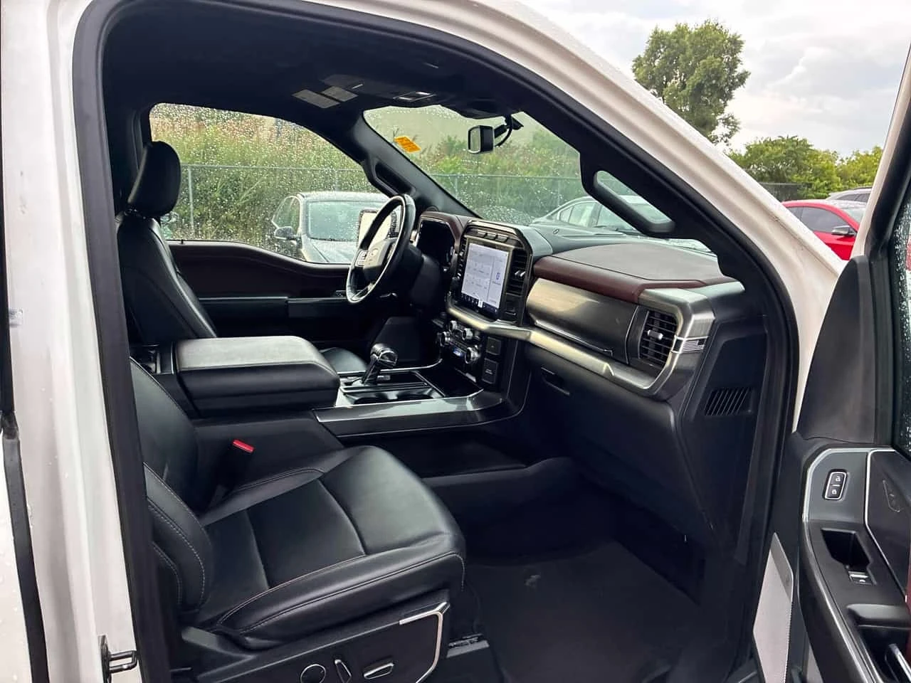 Ford F150 * LARIAT 4WD SuperCrew 5.5' Box * CARFAX * ��� | Mobile.bg � ����������� 16