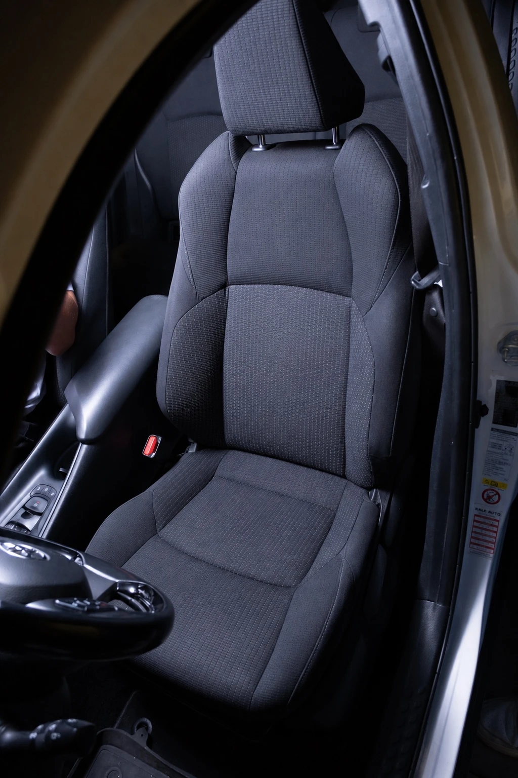Toyota C-HR 1.8 Hybrid | Mobile.bg � ����������� 14