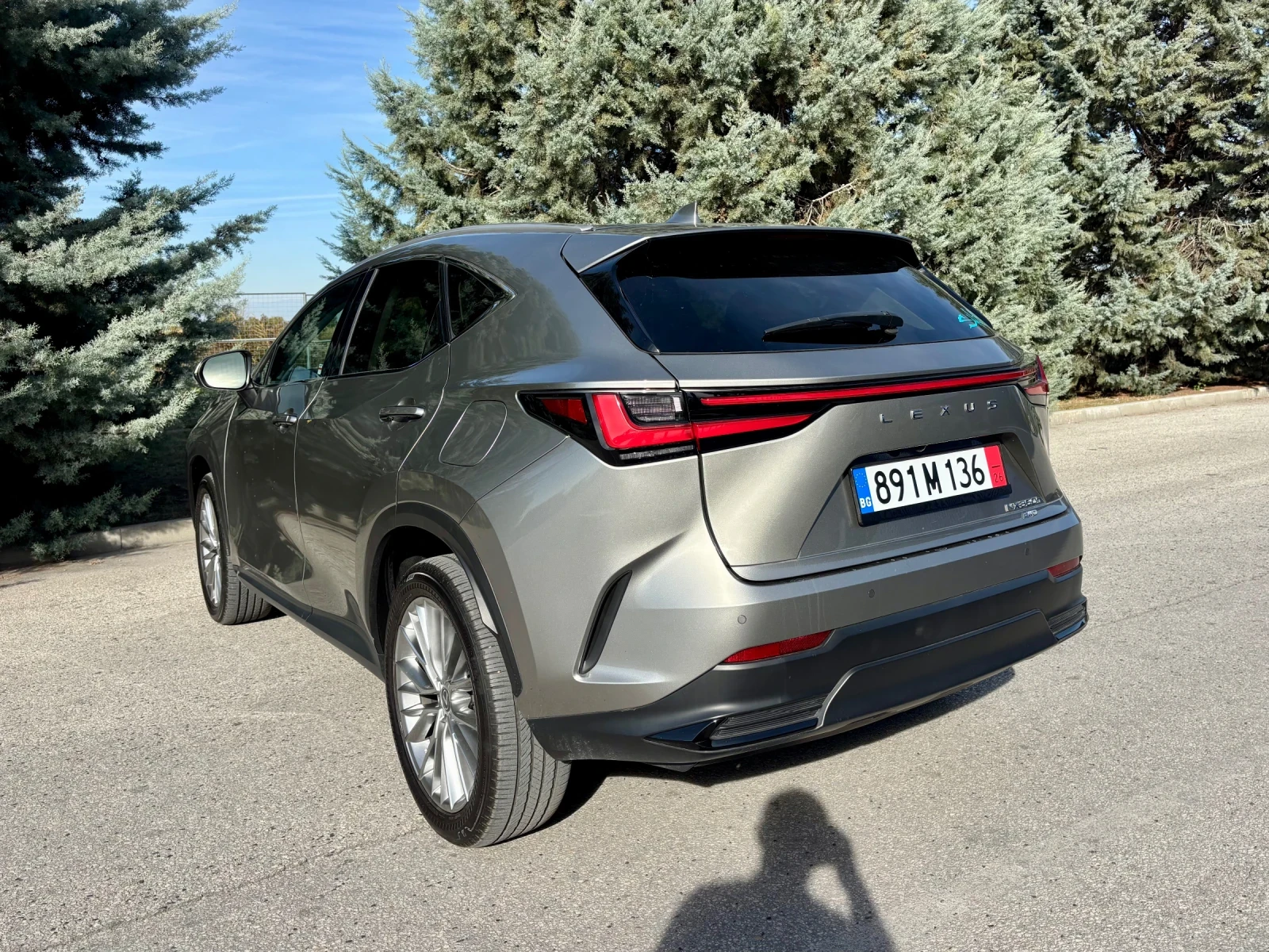 Lexus NX 350h, снимка 7 - Автомобили и джипове - 56596903