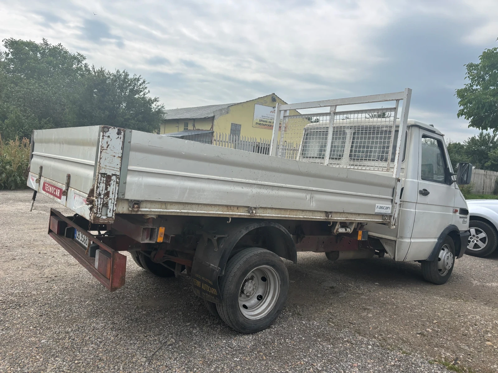 Iveco 3510 2.8 самосвал - изображение 4