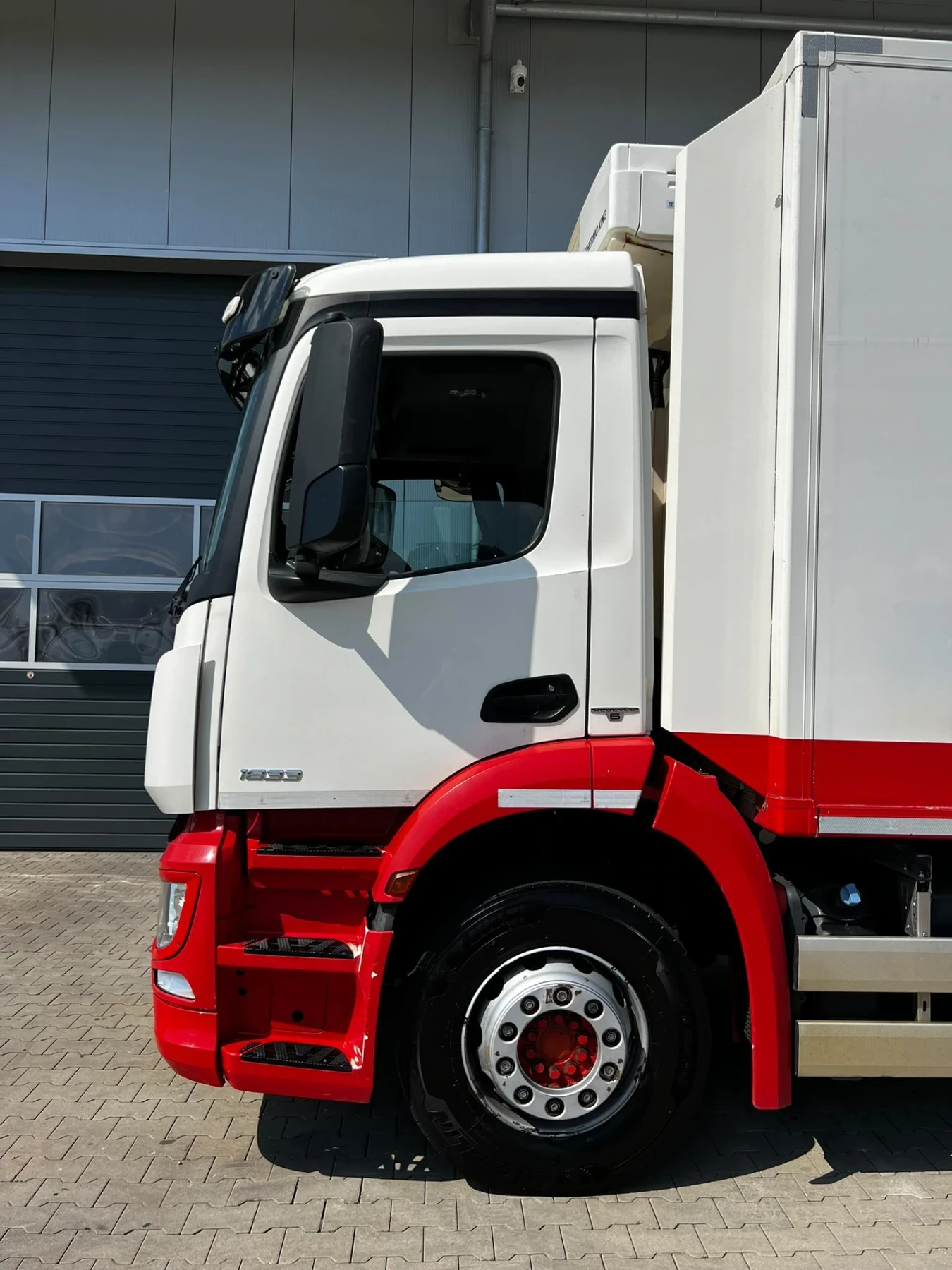 Mercedes-Benz Antos 1833 Termoking v max 800 , снимка 2 - Камиони - 56185758