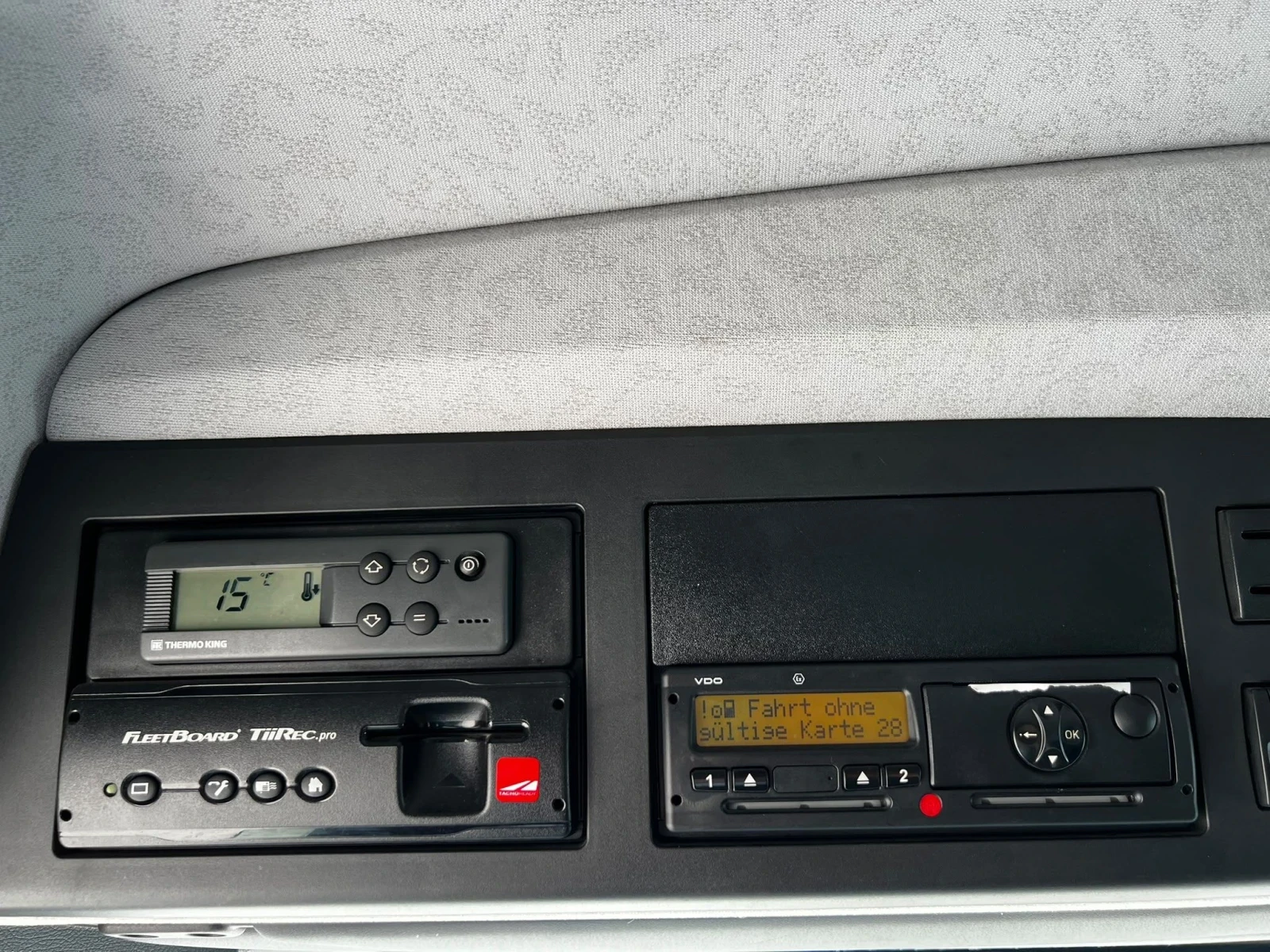 Mercedes-Benz Antos 1833 Termoking v max 800 , снимка 10 - Камиони - 56185758
