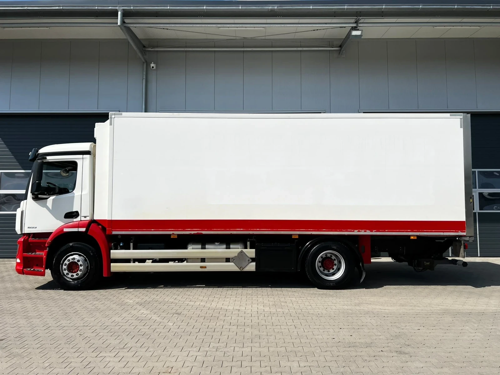 Mercedes-Benz Antos 1833 Termoking v max 800 , снимка 5 - Камиони - 56185758
