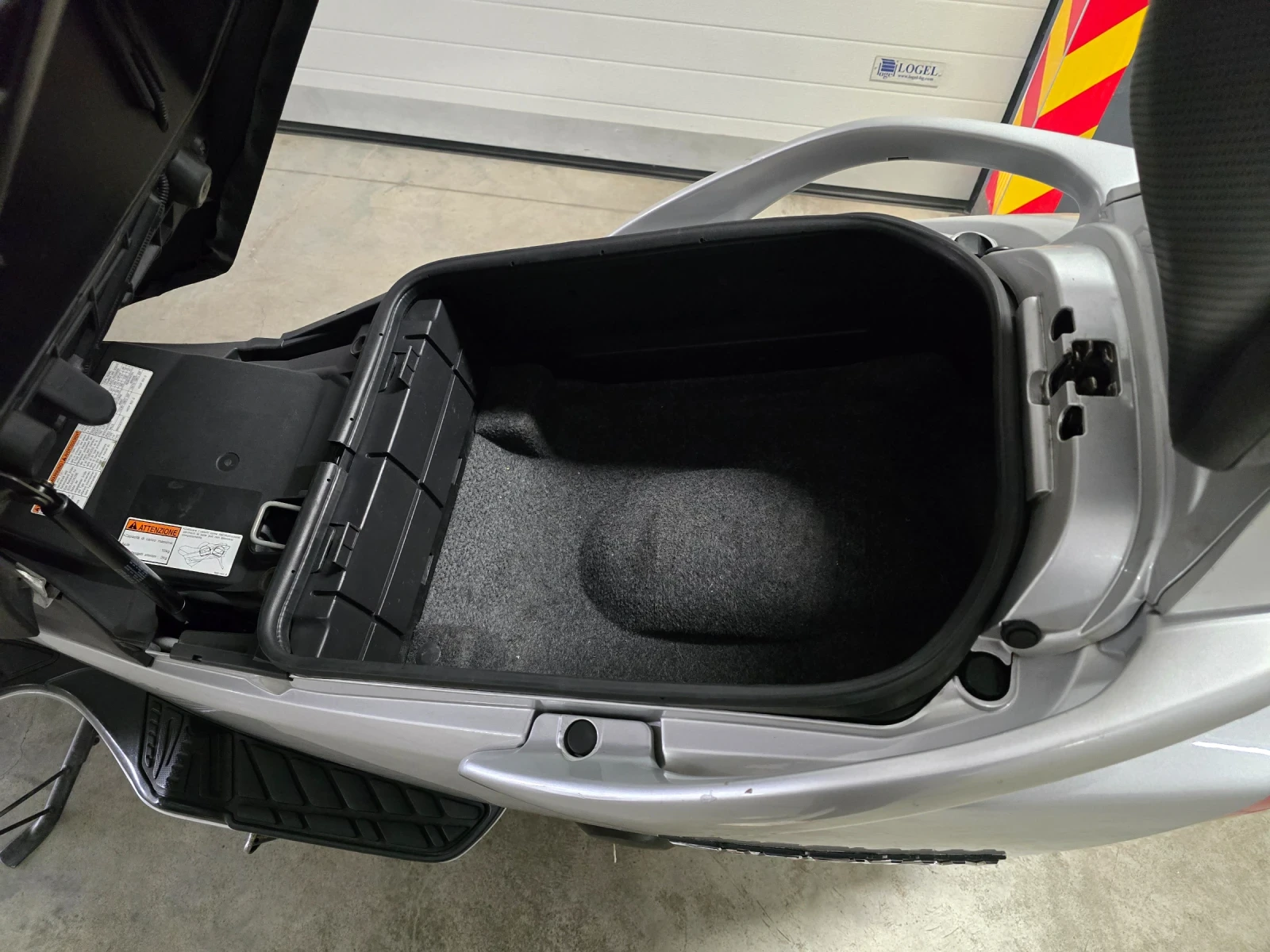 Suzuki Burgman 400 ВСИЧКО ПЛАТЕНО, снимка 12 - Мотоциклети и мототехника - 53836732