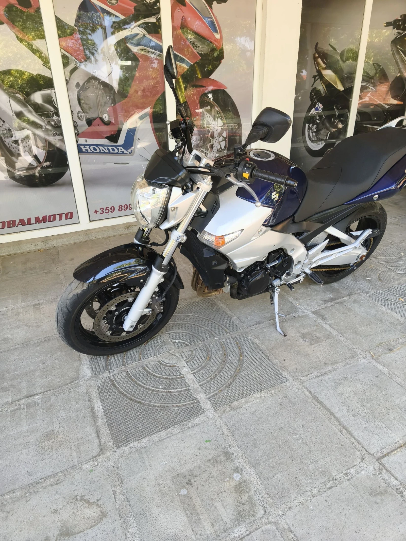 Suzuki Gsr
