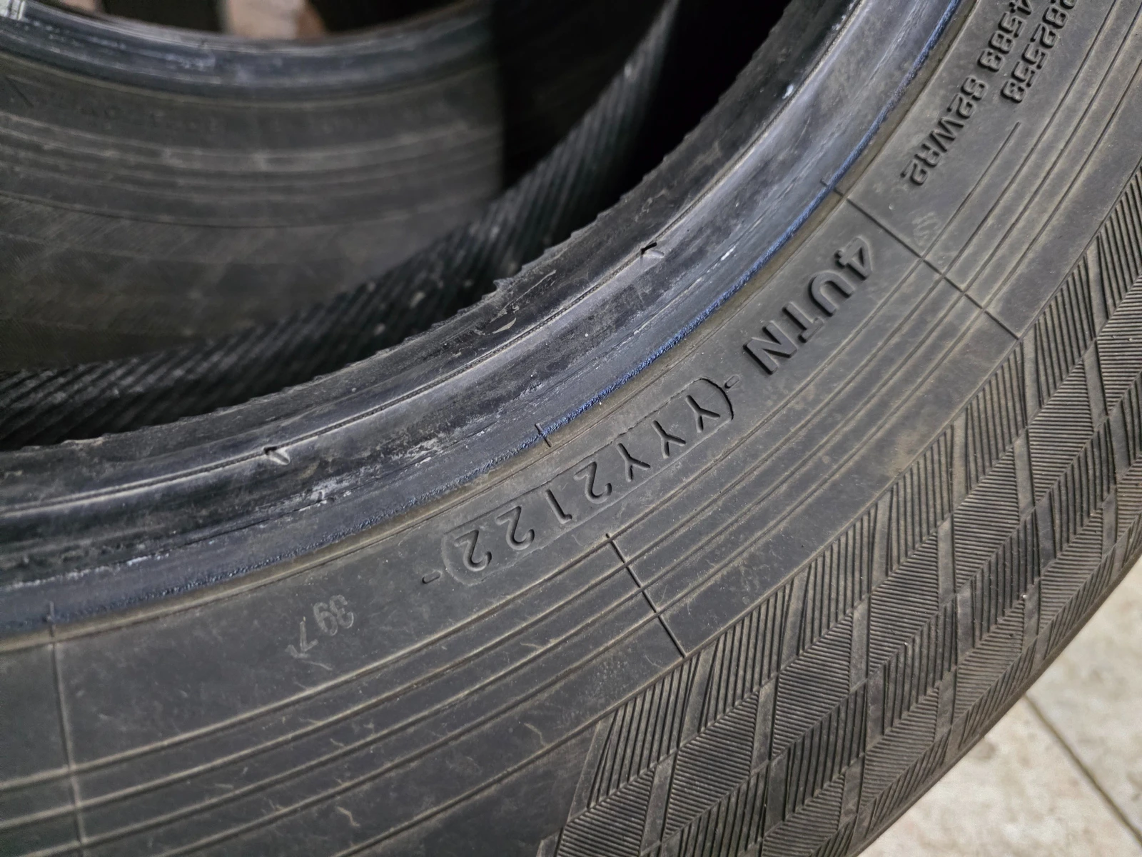 Гуми Зимни 195/80R15, снимка 15 - Гуми и джанти - 53982552